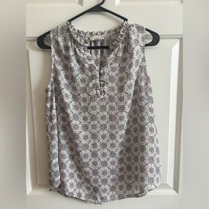 LOFT Black and White Sleeveless Printed Camisole-size small